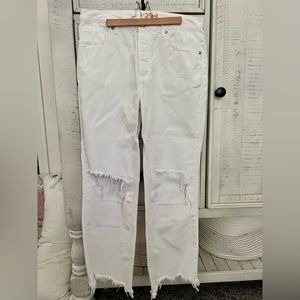 Free People Maggie Midrise Optic White Jeans Size 29 NEW WITH TAG.